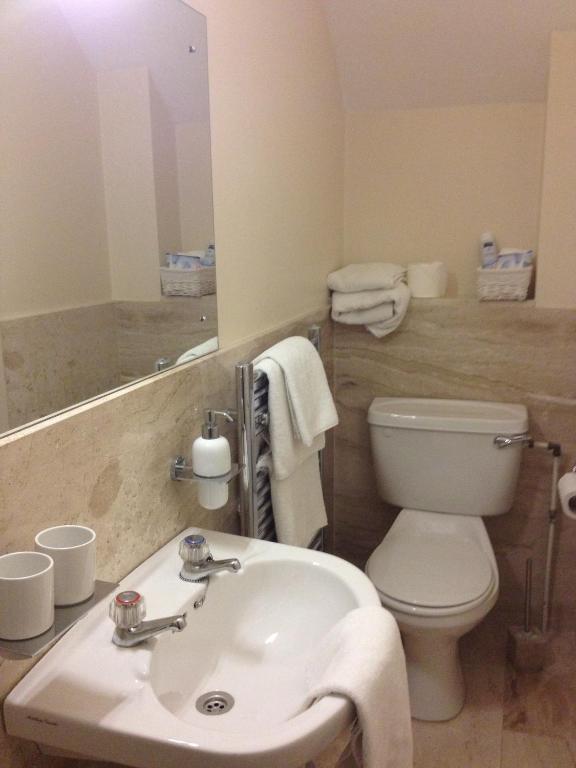 Greenlawn Lodge Лисдунварна Стая снимка