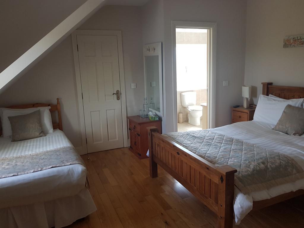 Greenlawn Lodge Лисдунварна Екстериор снимка