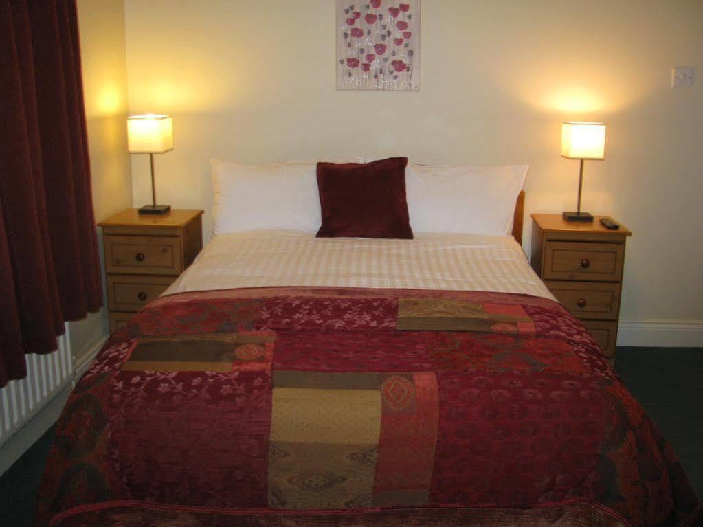 Greenlawn Lodge Лисдунварна Екстериор снимка